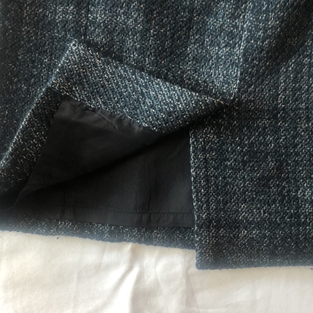 🌟 Ann Taylor Pencil Skirt, navy tweed, size 0P - Picture 6 of 6